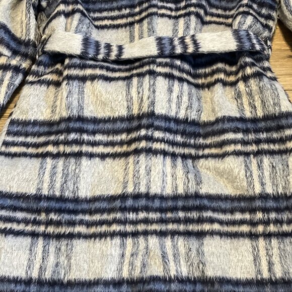 En Saison Demi Plaid Belted Coat SZ Medium Navy Gray Multi Long Fuzzy - Picture 13 of 14
